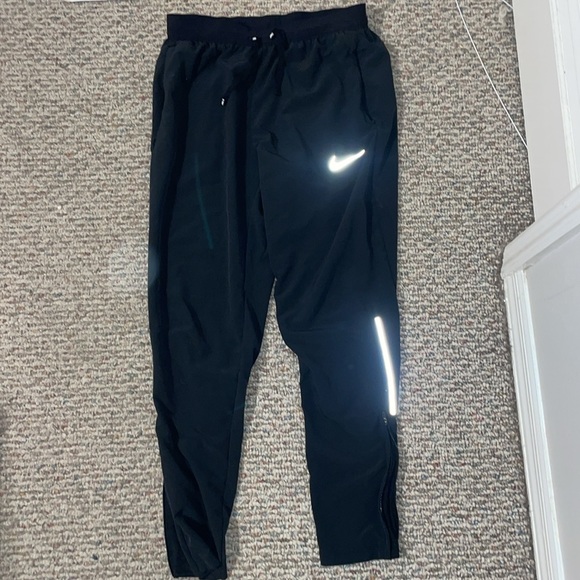 Nike drifit training pants men’s medium tighter style fit - Picture 2 of 10